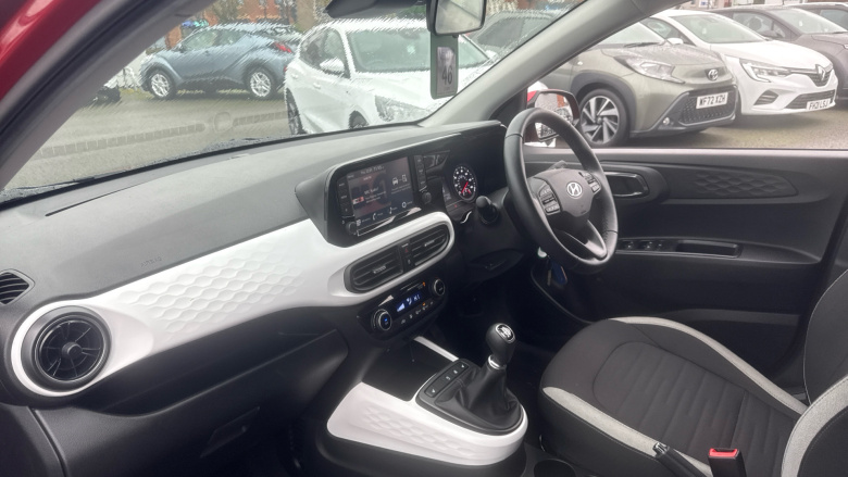 Hyundai i10 1.0 MPi Premium 5dr Petrol Hatchback